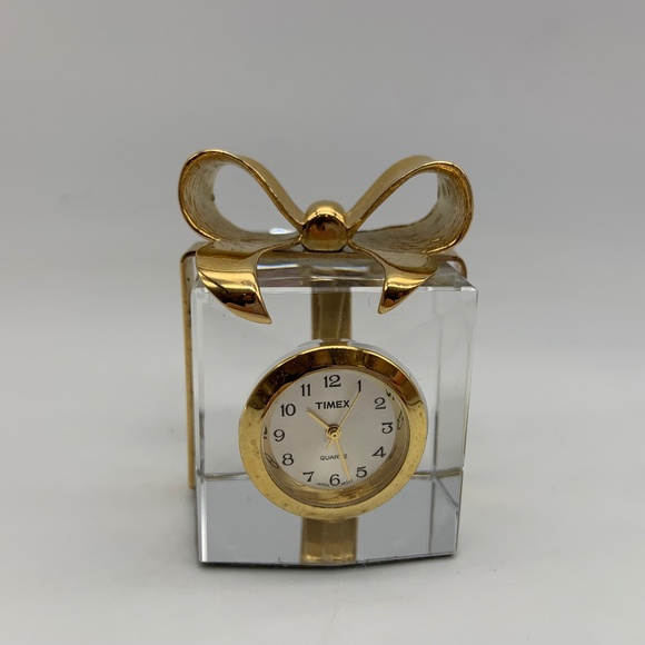 Vintage Timex Waterbury Clock Co. Collectible Mini Present Gift Clock Gold Tone - Picture 2 of 16